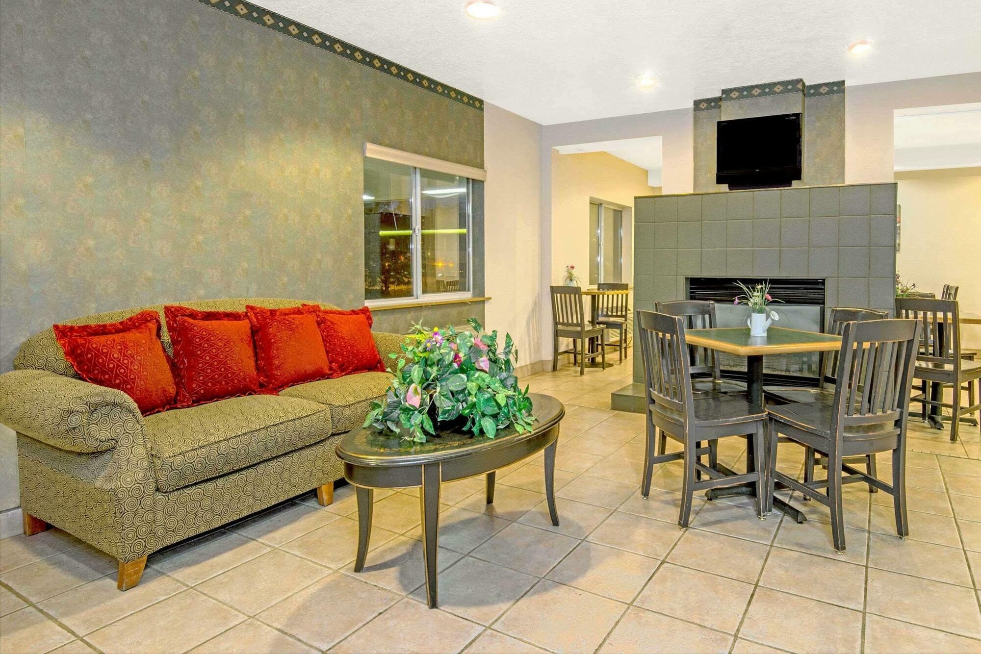 Quality Inn Albuquerque East I-40 Juan Tabo Exit Luaran gambar
